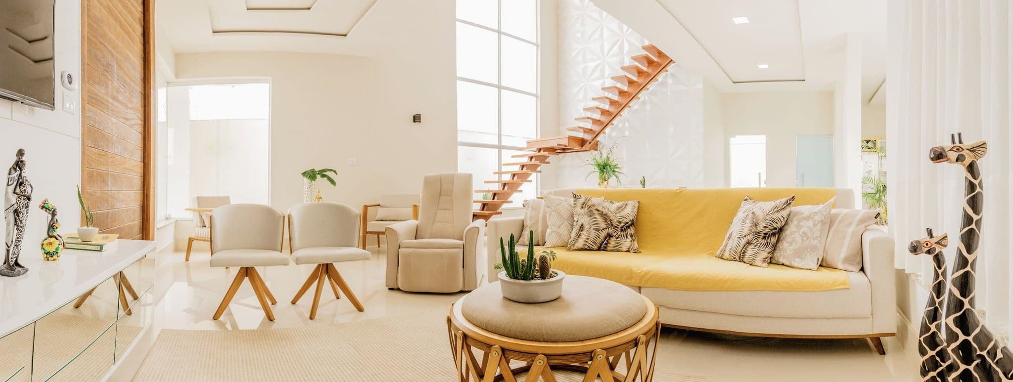 Why Wide-Angle Photography Harms Architectural Listings